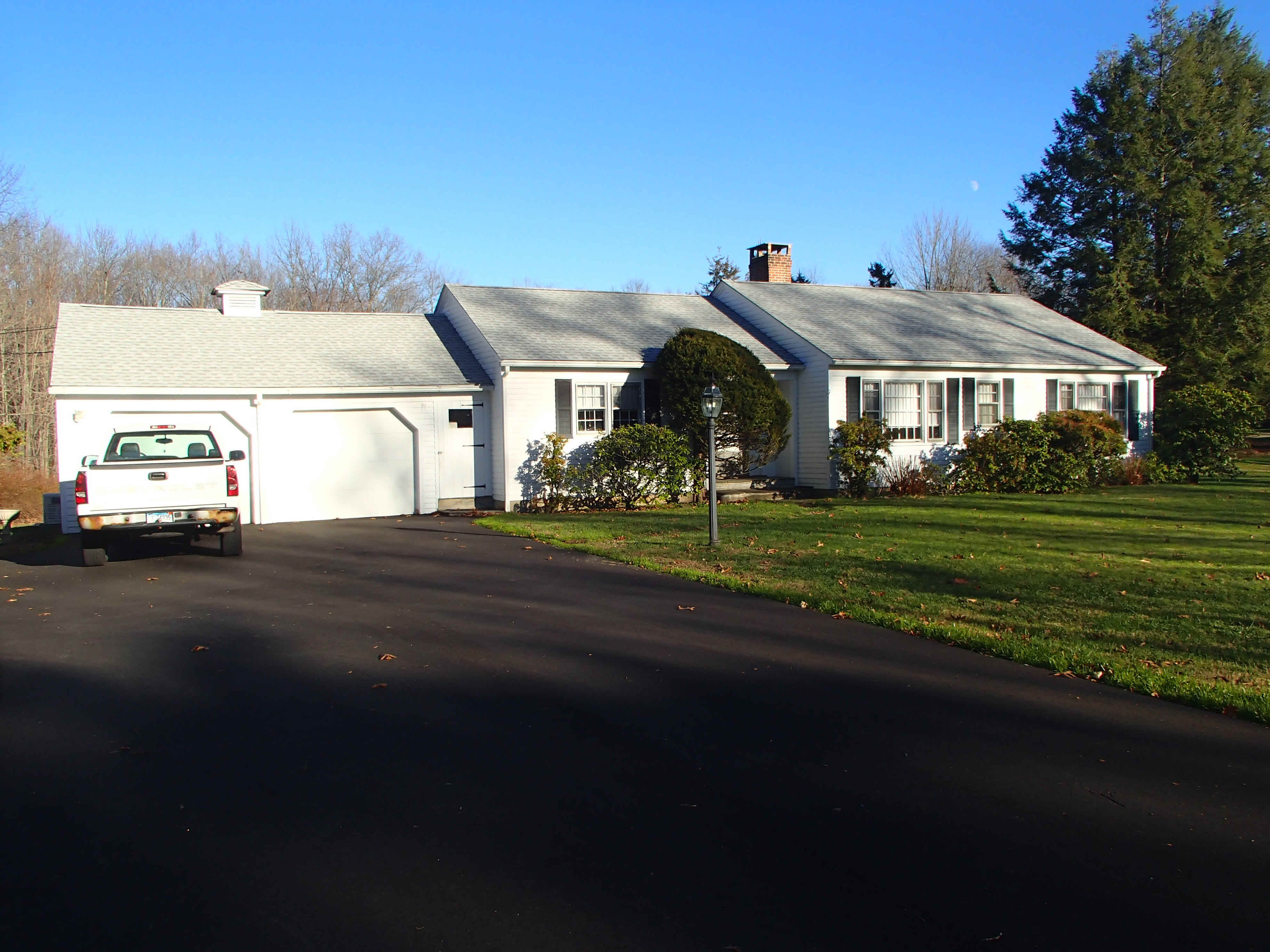 Building photograph for 24 HUT HILL RD